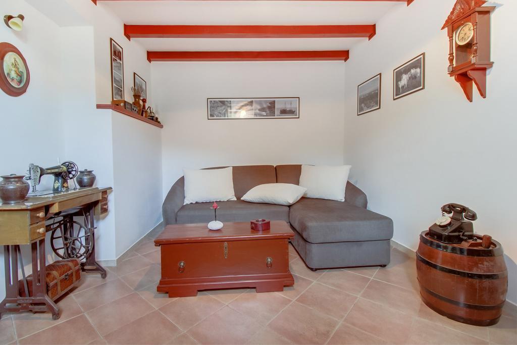 Apartments Franjo Мали-Лошинь Номер фото