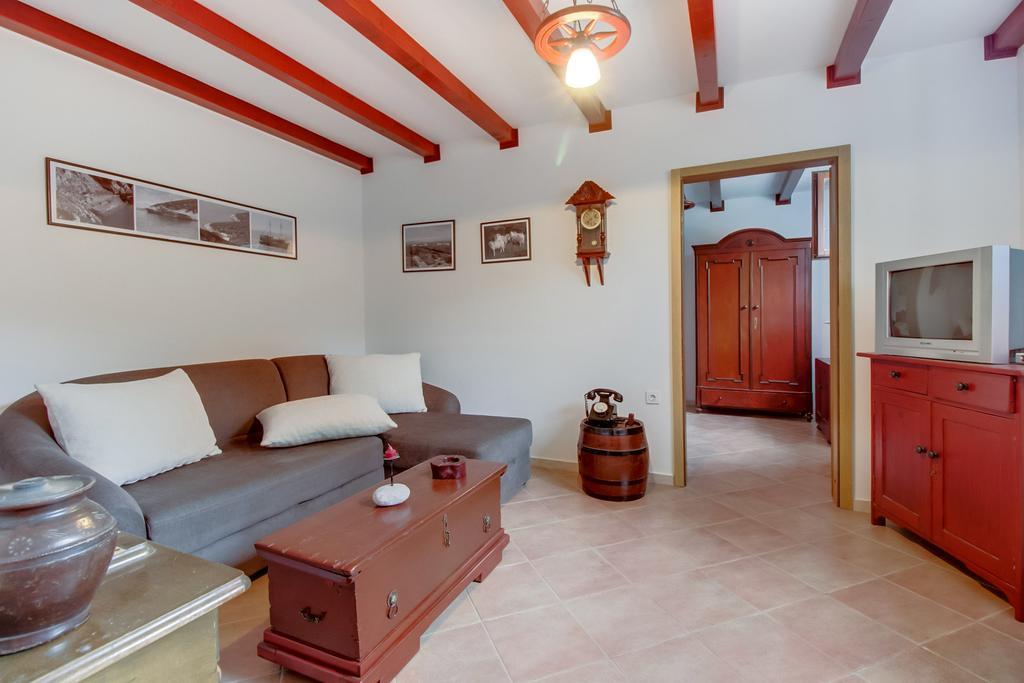 Apartments Franjo Мали-Лошинь Номер фото
