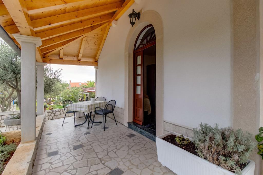 Apartments Franjo Мали-Лошинь Номер фото