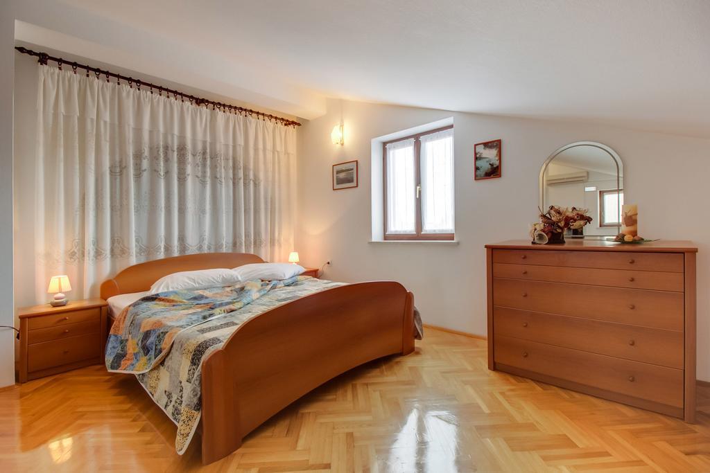 Apartments Franjo Мали-Лошинь Номер фото